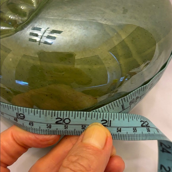 VINTAGE STUNNING HAND BLOWN ART GLASS GREEN APPLE APPROX .7.5” H & 21” DIAMETER - Picture 7 of 9